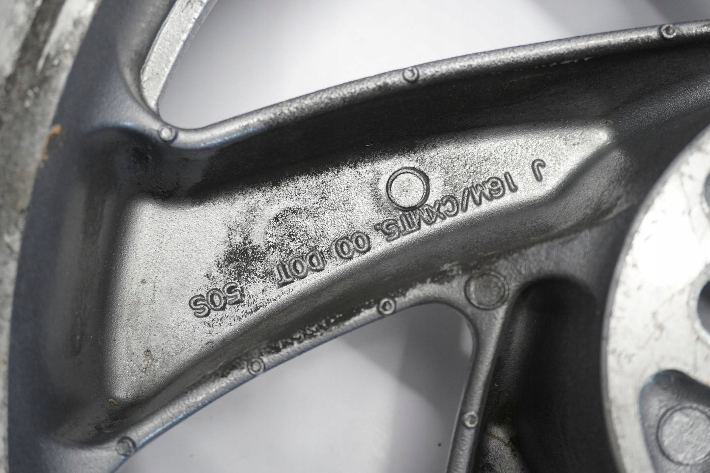 HONDA GL 1800 GOLDWING 01-05 Felge hinten Wheel Hinterrad 4