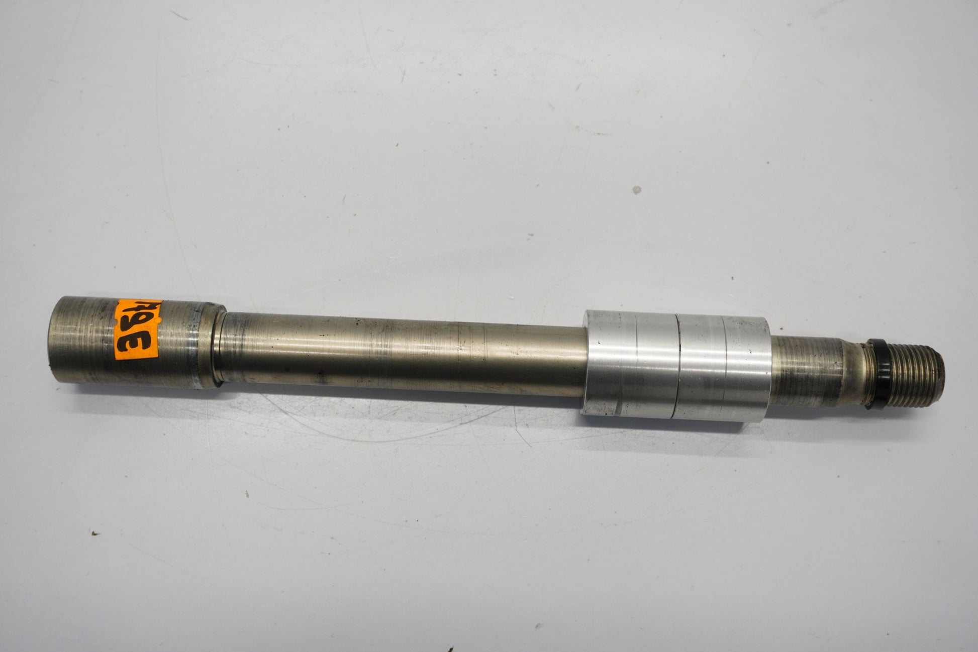 TRIUMPH STREET TRIPLE 675 13-17 Vorderachse Achse vorne Radachse front axle 2