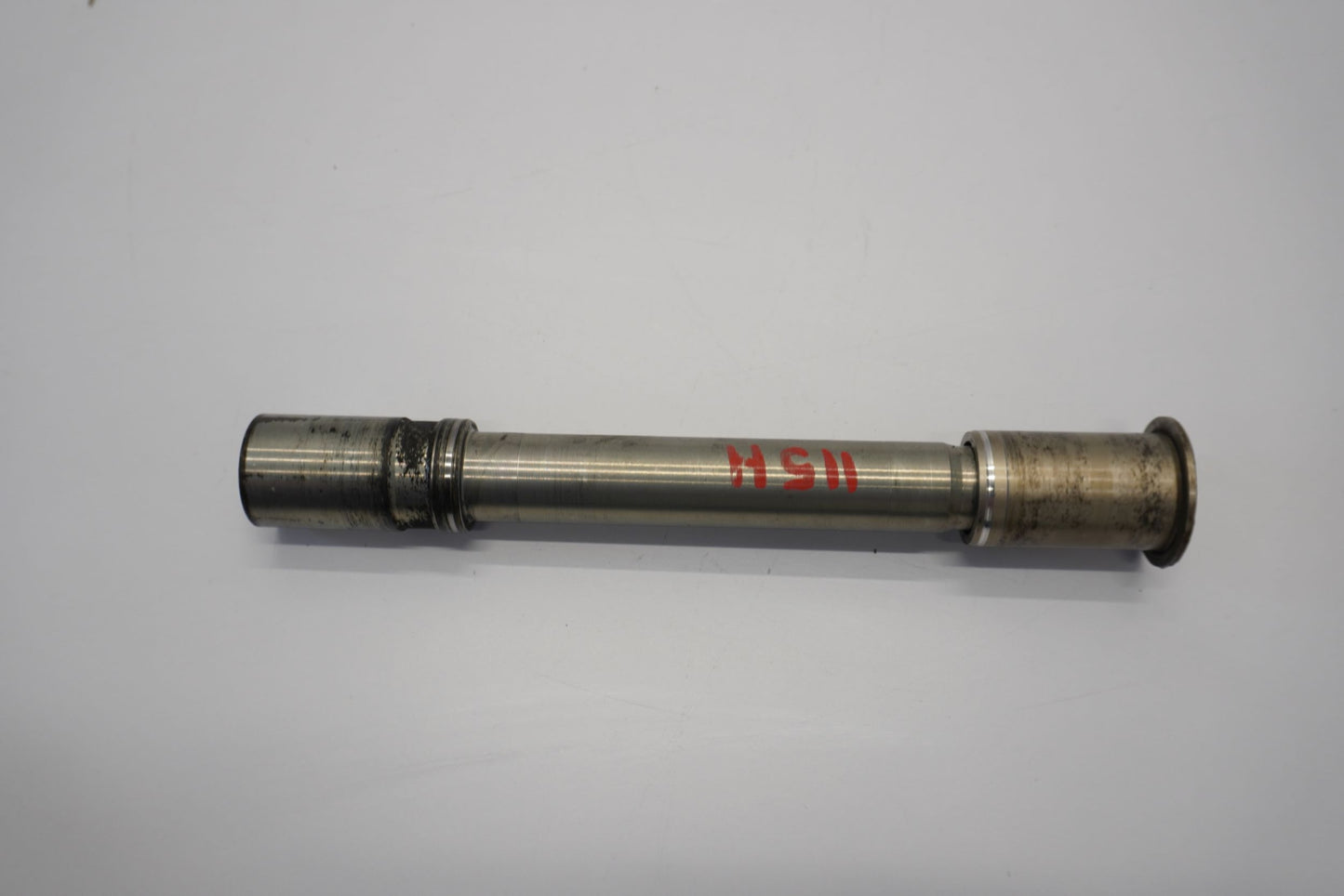 BMW K 1300 R 09-16 Vorderachse Achse vorne Radachse front axle 3