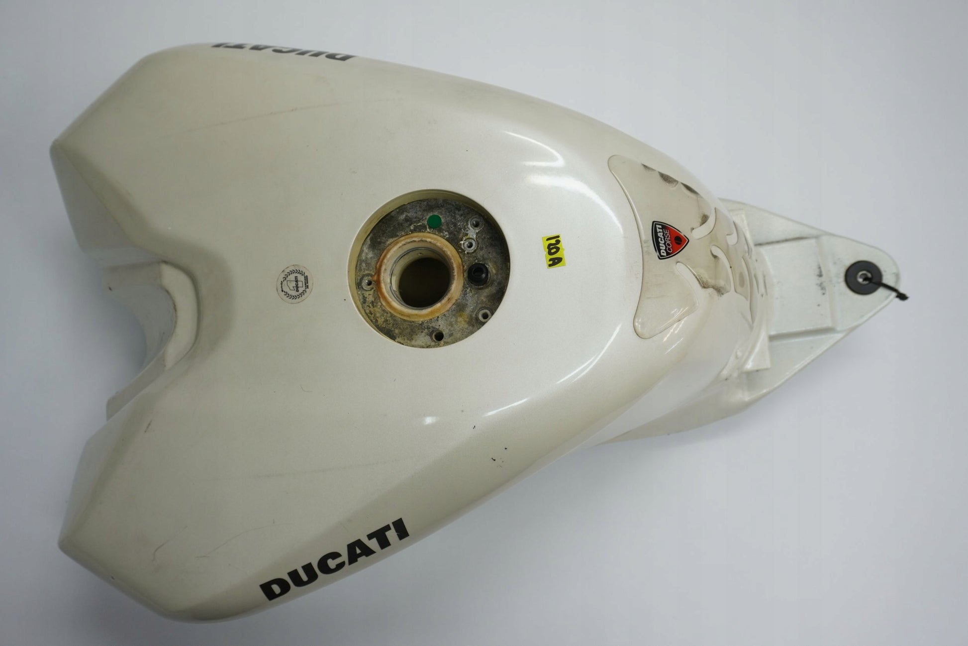 DUCATI 848 08–13 Kraftstofftank Benzintank Fuel Tank 2