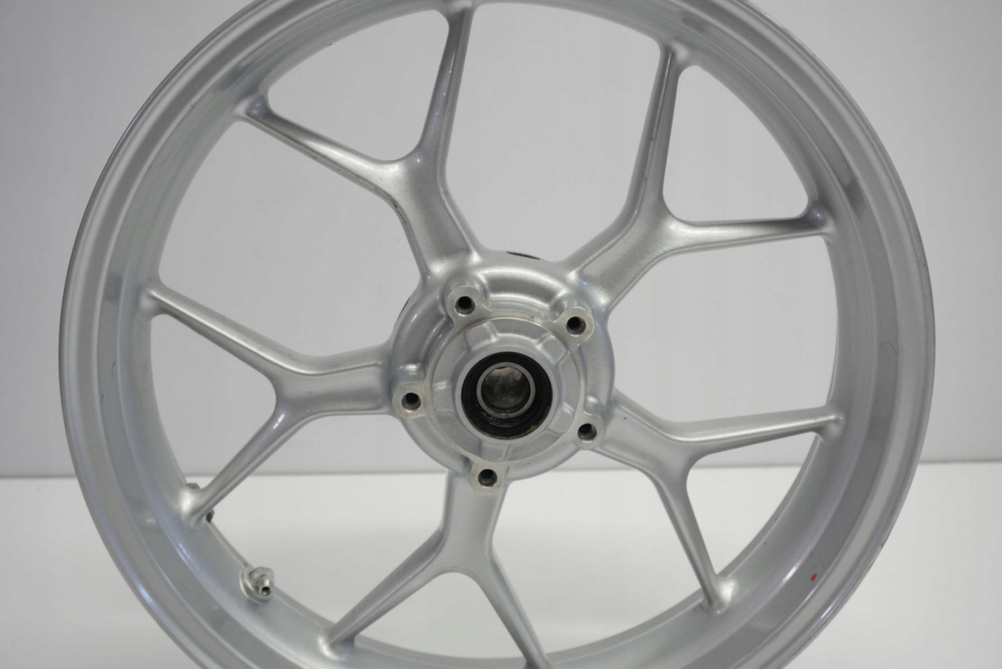 TRIUMPH TIGER 1050 06-12 Felge vorne Wheel Vorderrad 2