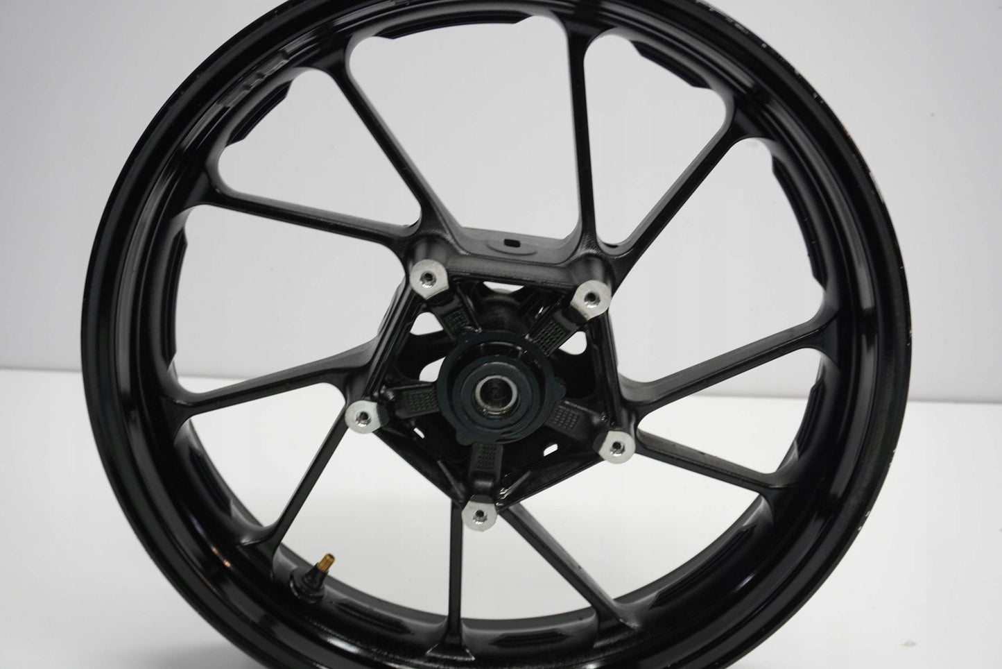 YAMAHA MT-09 13-16 Felge vorne Wheel Vorderrad 9