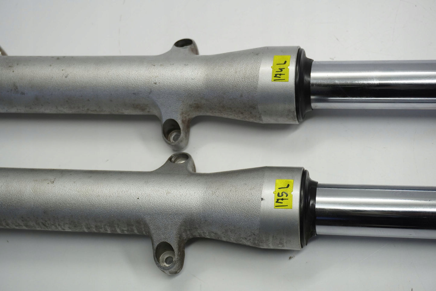 HONDA XL 125 V VARADERO 07-11 Gabel Gabelholme Fork 2