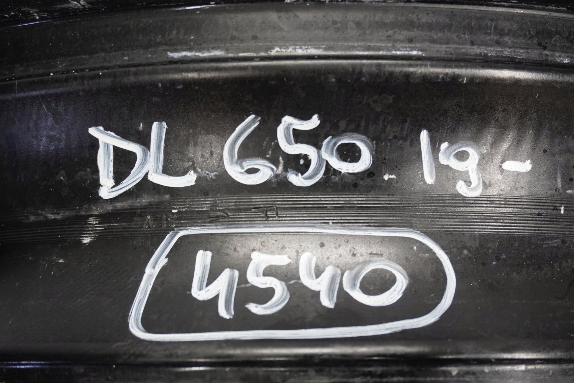 SUZUKI DL 650 V-STROM 19- Felge hinten Wheel Hinterrad 3