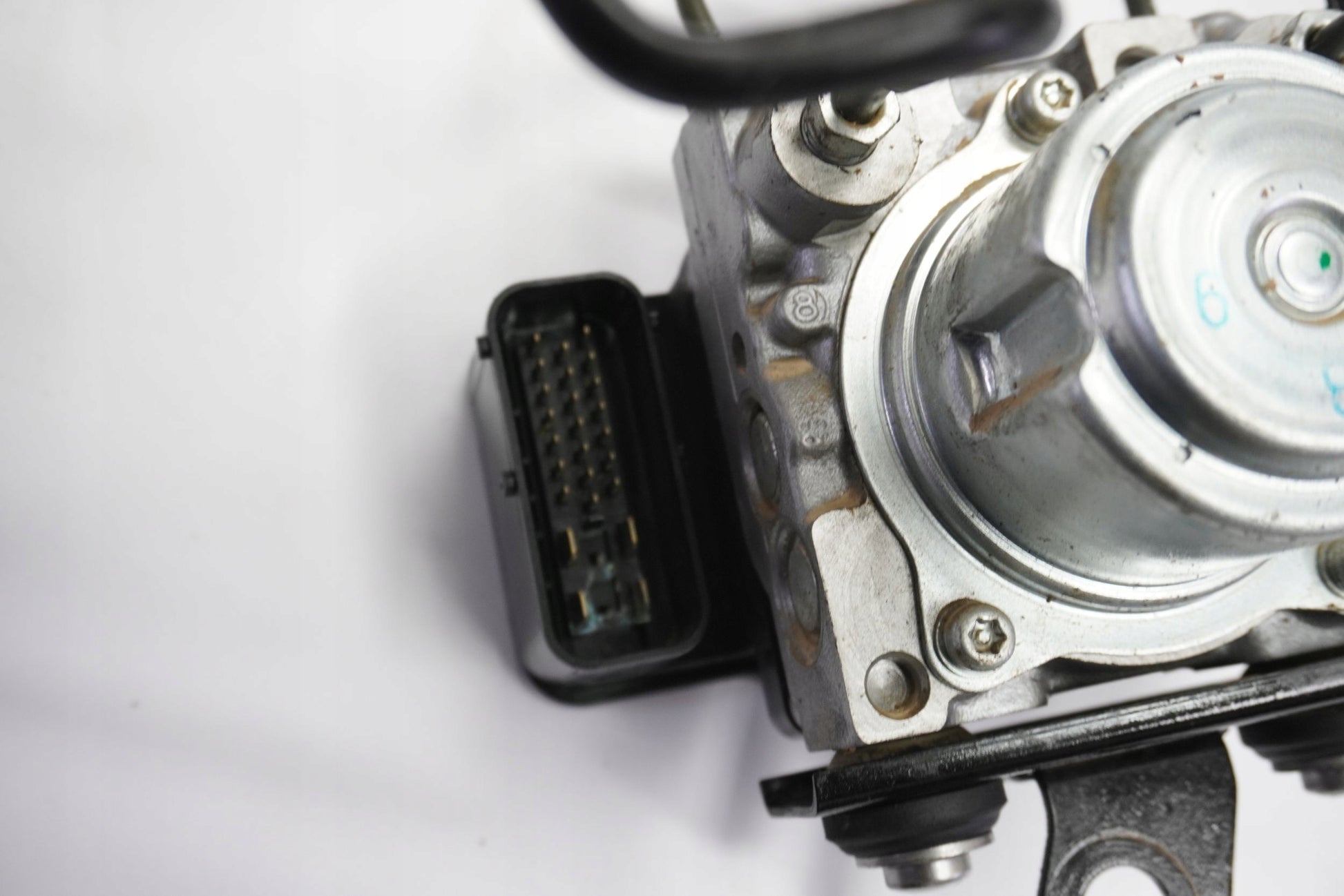 TRIUMPH TIGER 1050 06-12 ABS Pumpe Druckmodulator 8