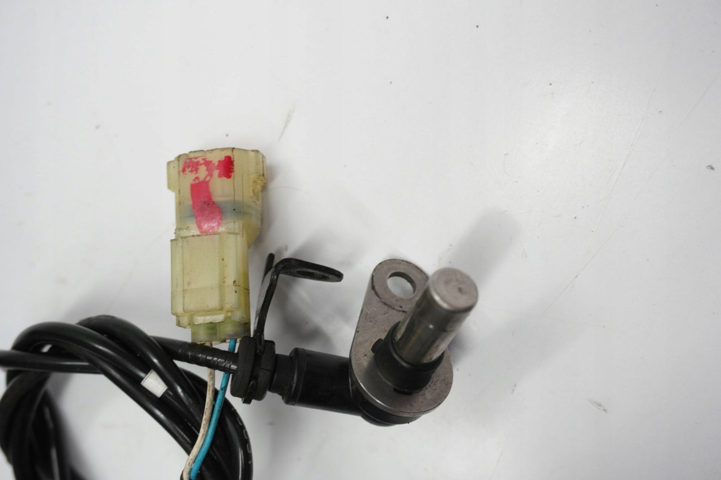 TRIUMPH TIGER SPORT 1050 16- ABS Sensor hinten 3