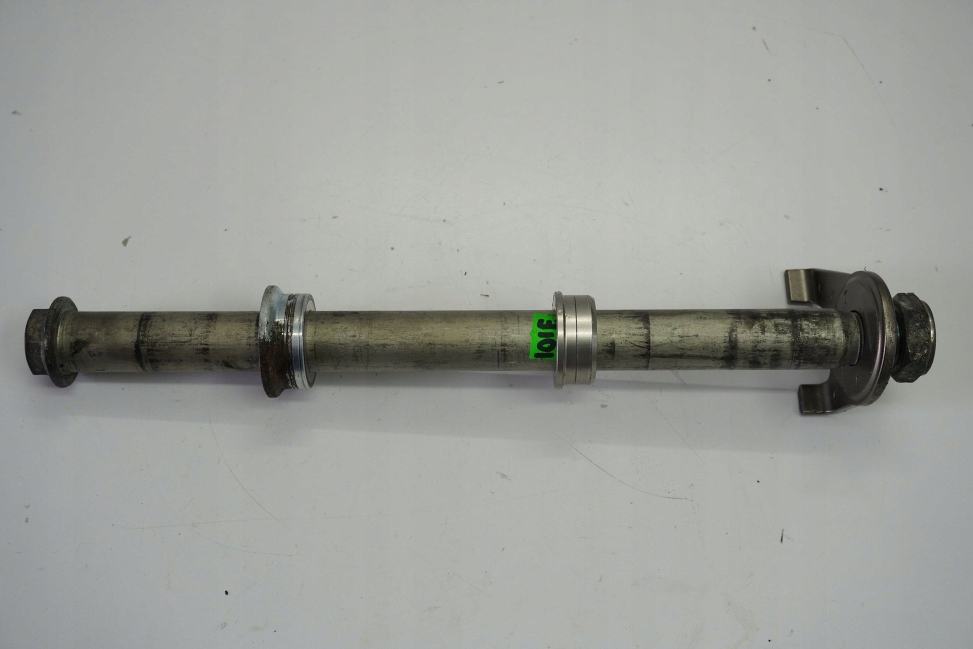 SUZUKI GSX-S 750 17-23 Hinterachse Achse hinten Radachse rear axle 2