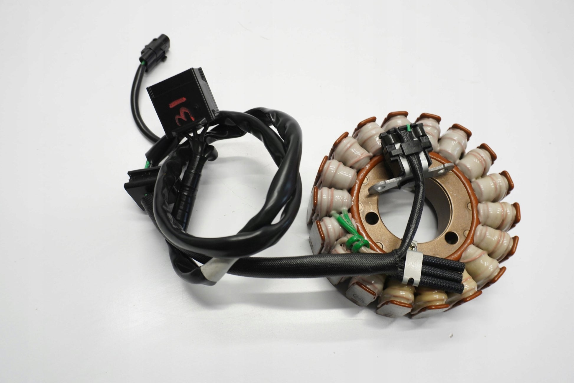 SUZUKI V-STROM 800 23- Lichtmaschine Stator Generator Lima Alternator 8