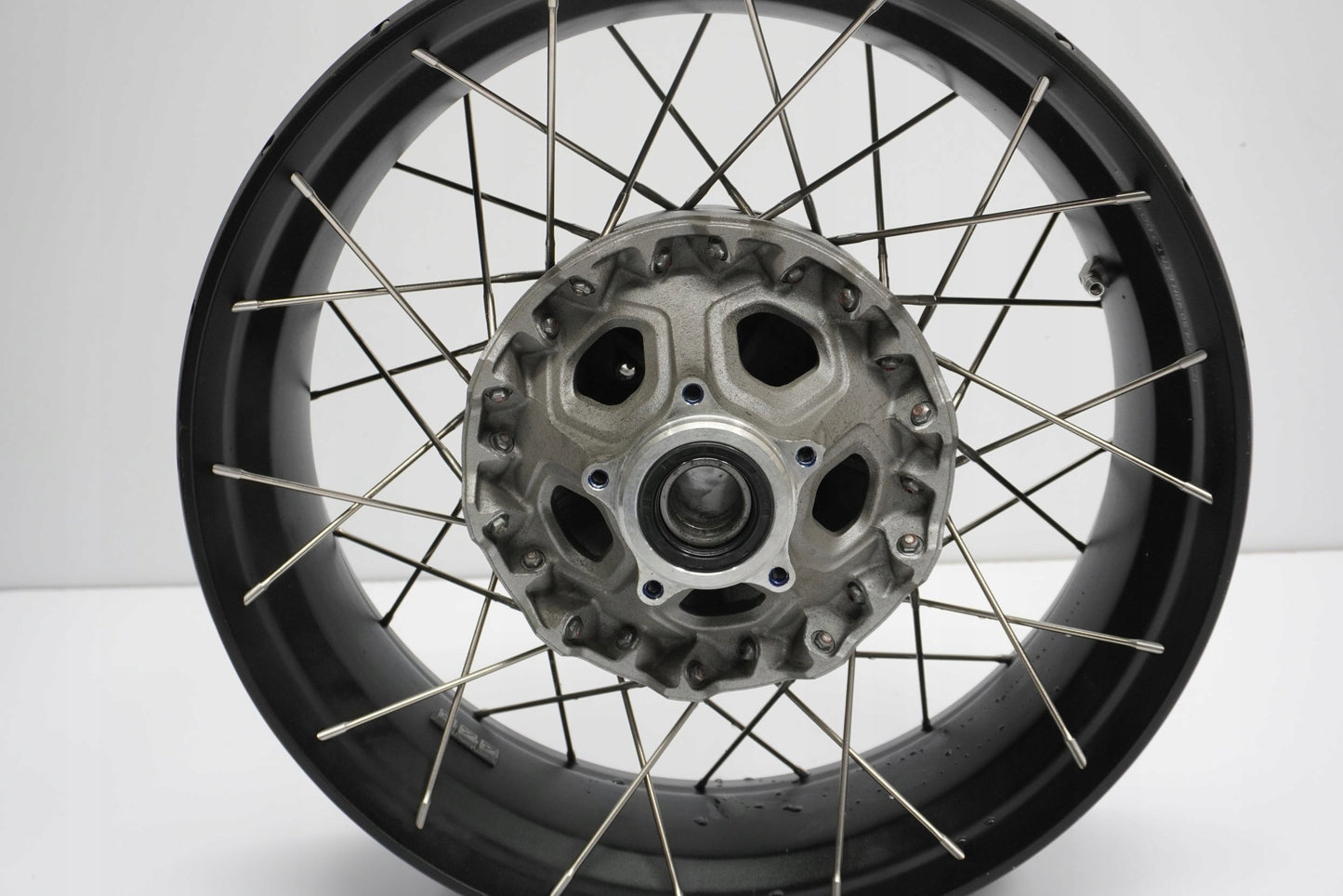 DUCATI MULTISTRADA 950 19- Felge hinten Wheel Hinterrad 7