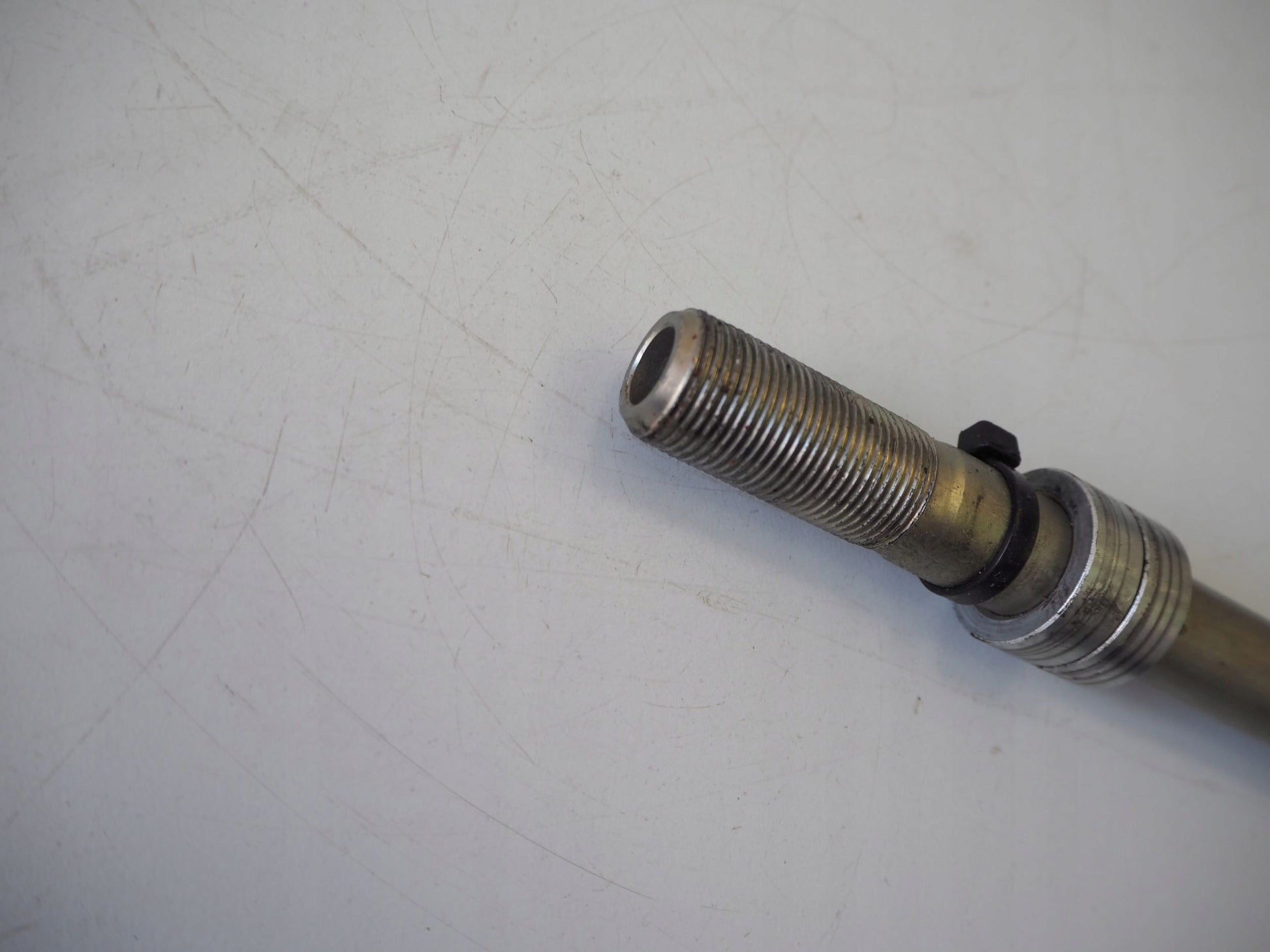 KAWASAKI Z-900 20- Vorderachse Achse vorne Radachse front axle 5