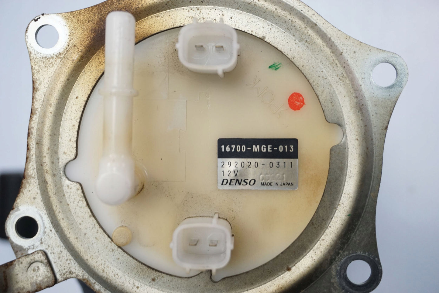 HONDA VFR 1200 F 09-16 Benzinpumpe Kraftstoffpumpe Fuel Pump 3