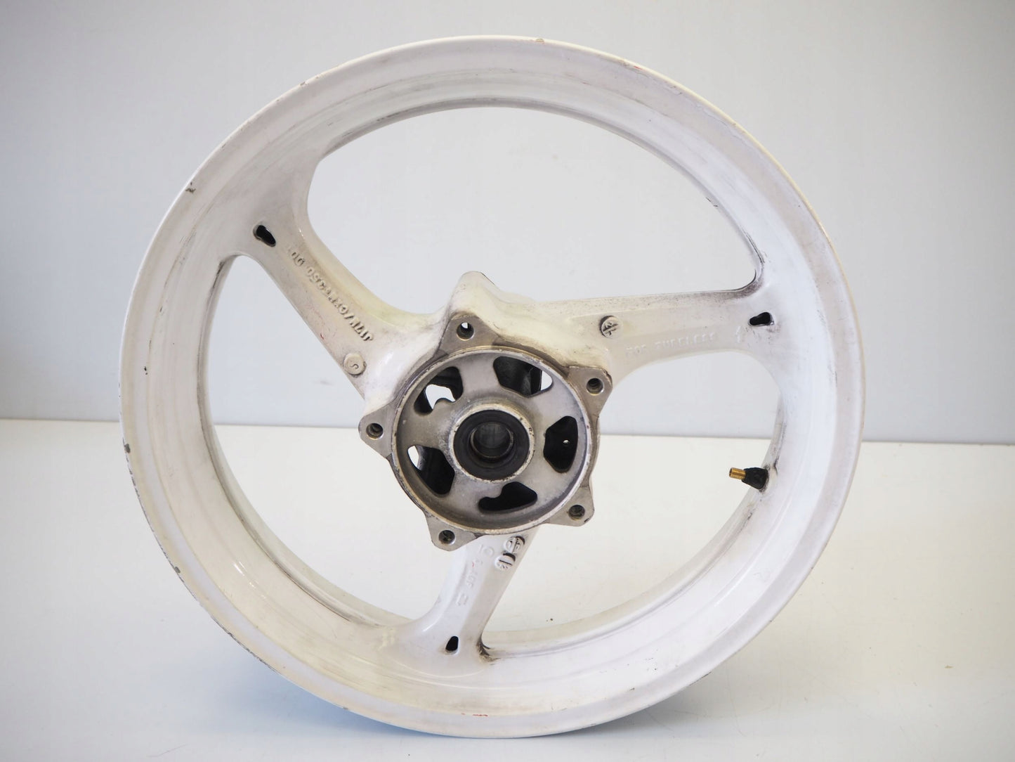 SUZUKI GSR 750 11-16 Felge vorne Wheel Vorderrad