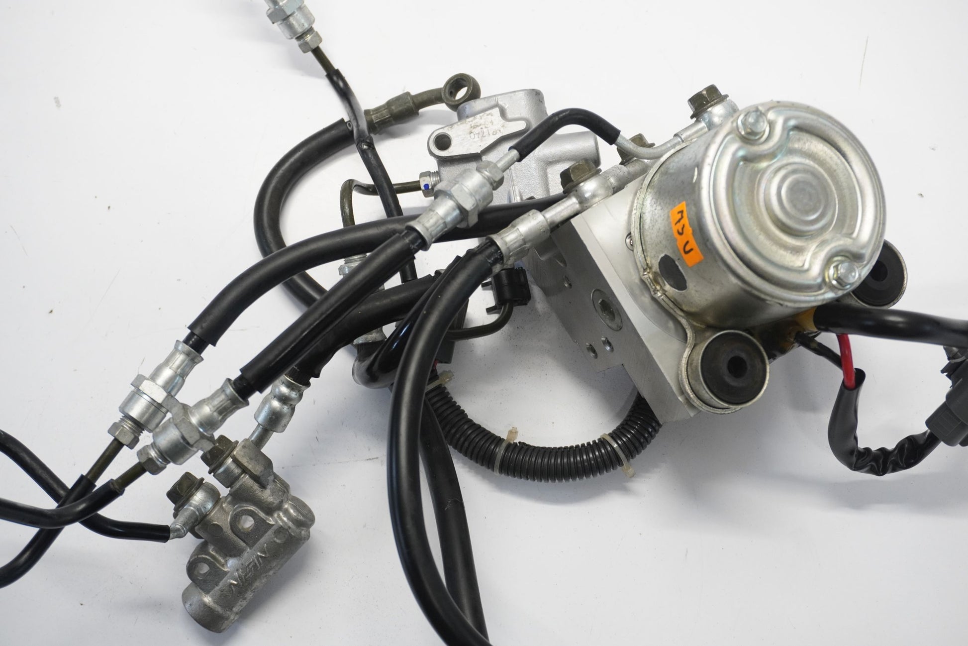 YAMAHA FJR 1300 06-12 ABS Pumpe Druckmodulator 6