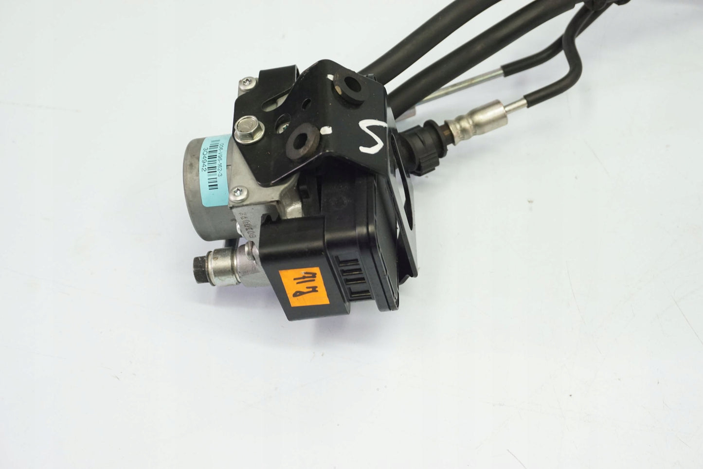 KAWASAKI Z-800 13-17 ABS Pumpe Druckmodulator 3