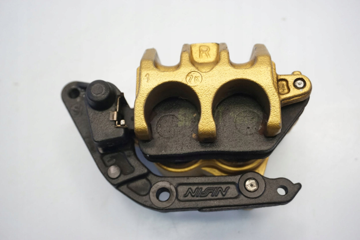 TRIUMPH STREET TRIPLE 675 07-12 Bremse Bremssattel Bremszange vorne rechts