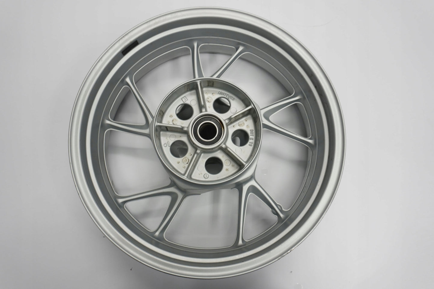 BMW F 900 R K83 20- Felge hinten Wheel Hinterrad 3