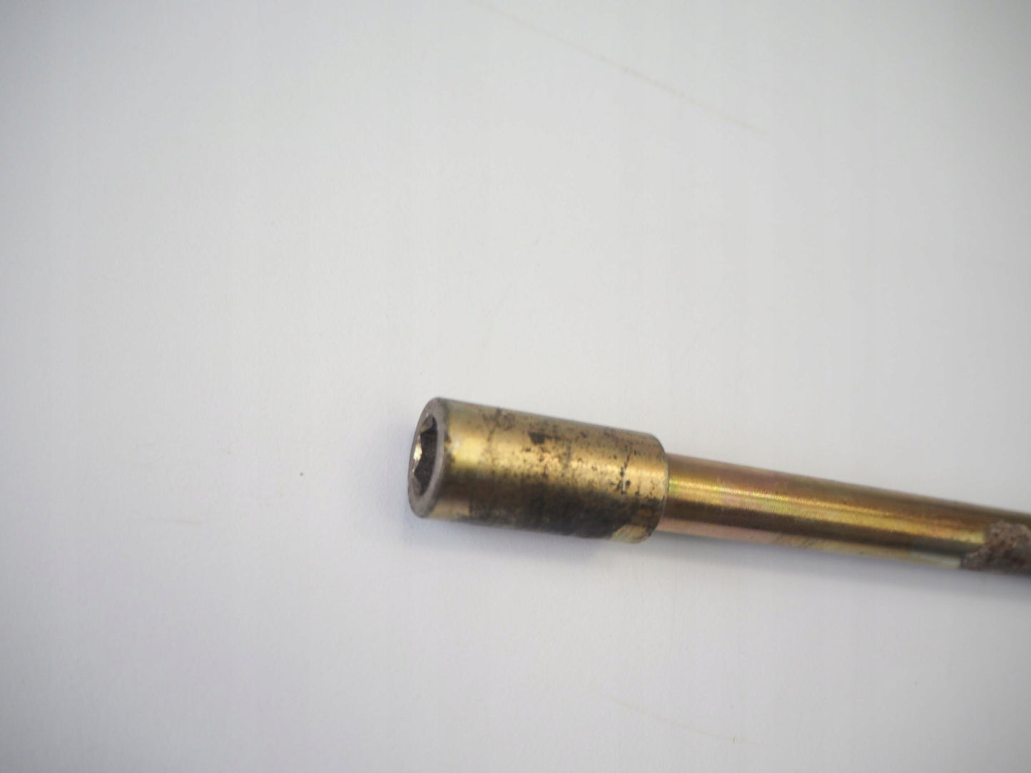 HYOSUNG GV 650 AQUILA 2019 Vorderachse Achse vorne Radachse front axle 6