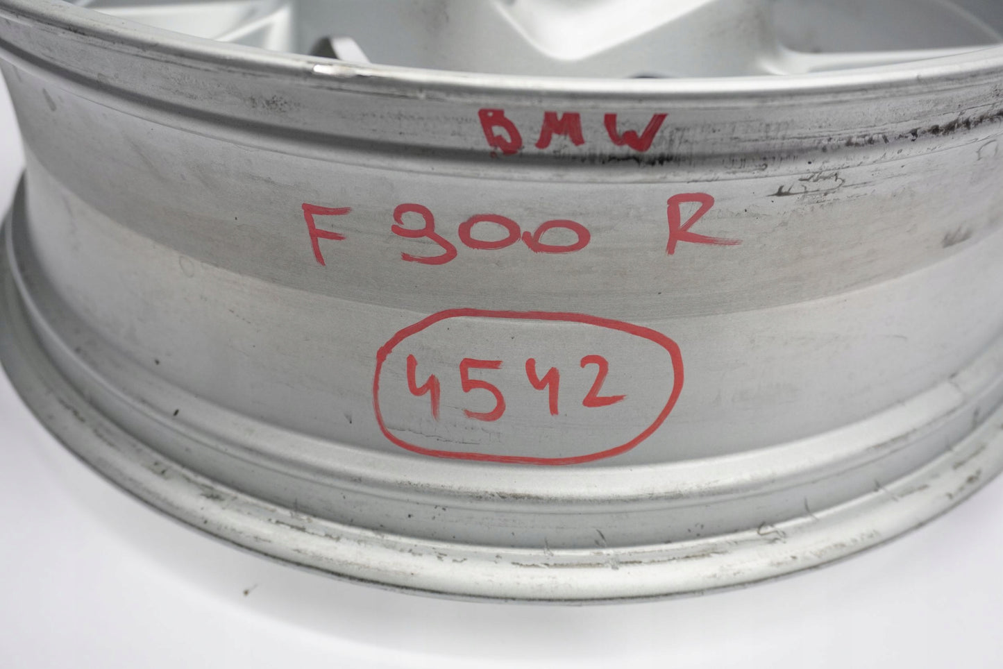 BMW F 900 R K83 20- Felge hinten Wheel Hinterrad 5