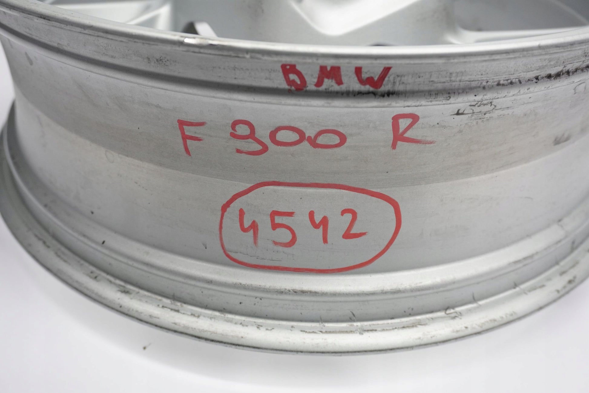 BMW F 900 R K83 20- Felge hinten Wheel Hinterrad 5