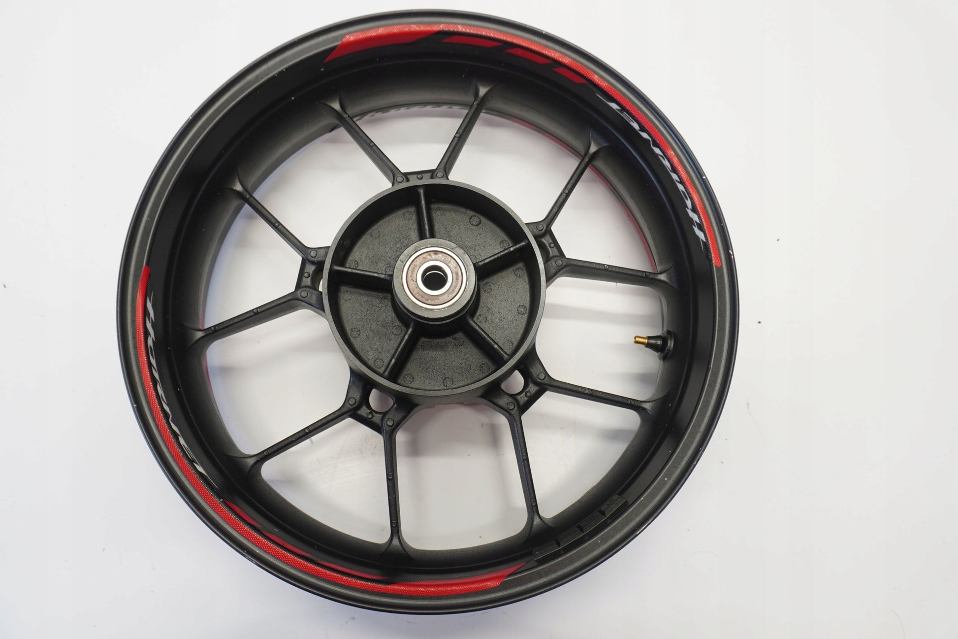 HONDA CB 750 HORNET 23- Felge hinten Wheel Hinterrad 12