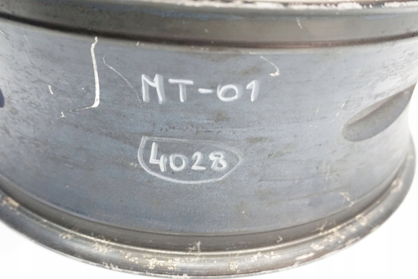 YAMAHA MT-01 1700 05-12 Felge hinten Wheel Hinterrad 7