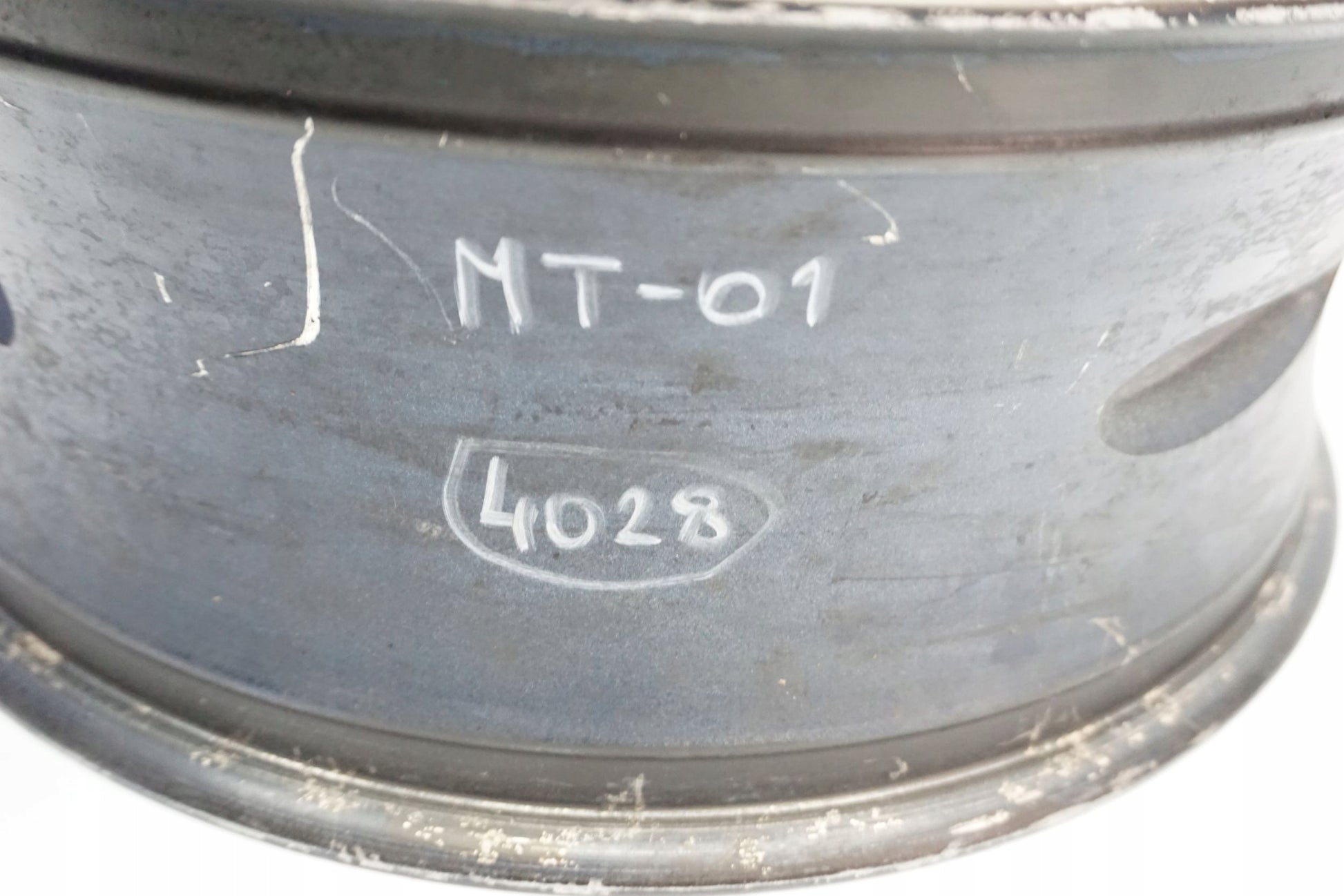 YAMAHA MT-01 1700 05-12 Felge hinten Wheel Hinterrad 7