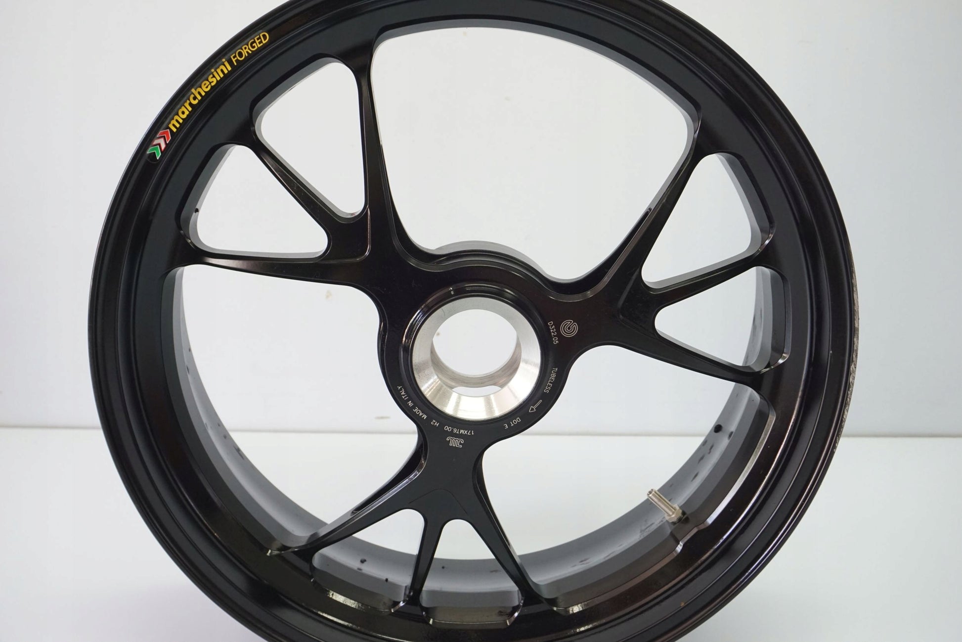 DUCATI PANIGALE 1100 V4 S 18- Felge hinten Wheel Hinterrad 9