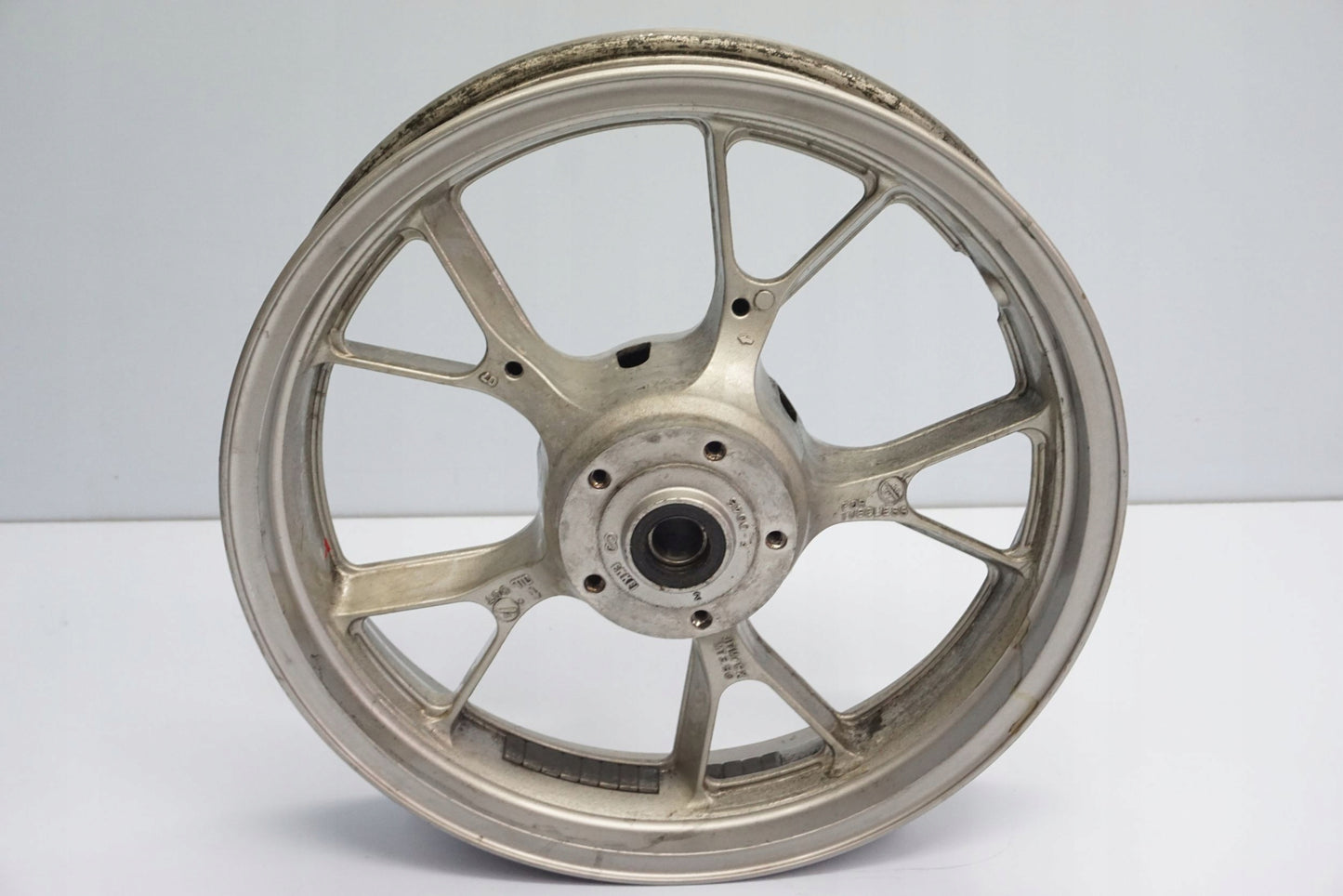 KAWASAKI GTR 1400 07-09 Felge vorne Wheel Vorderrad 9