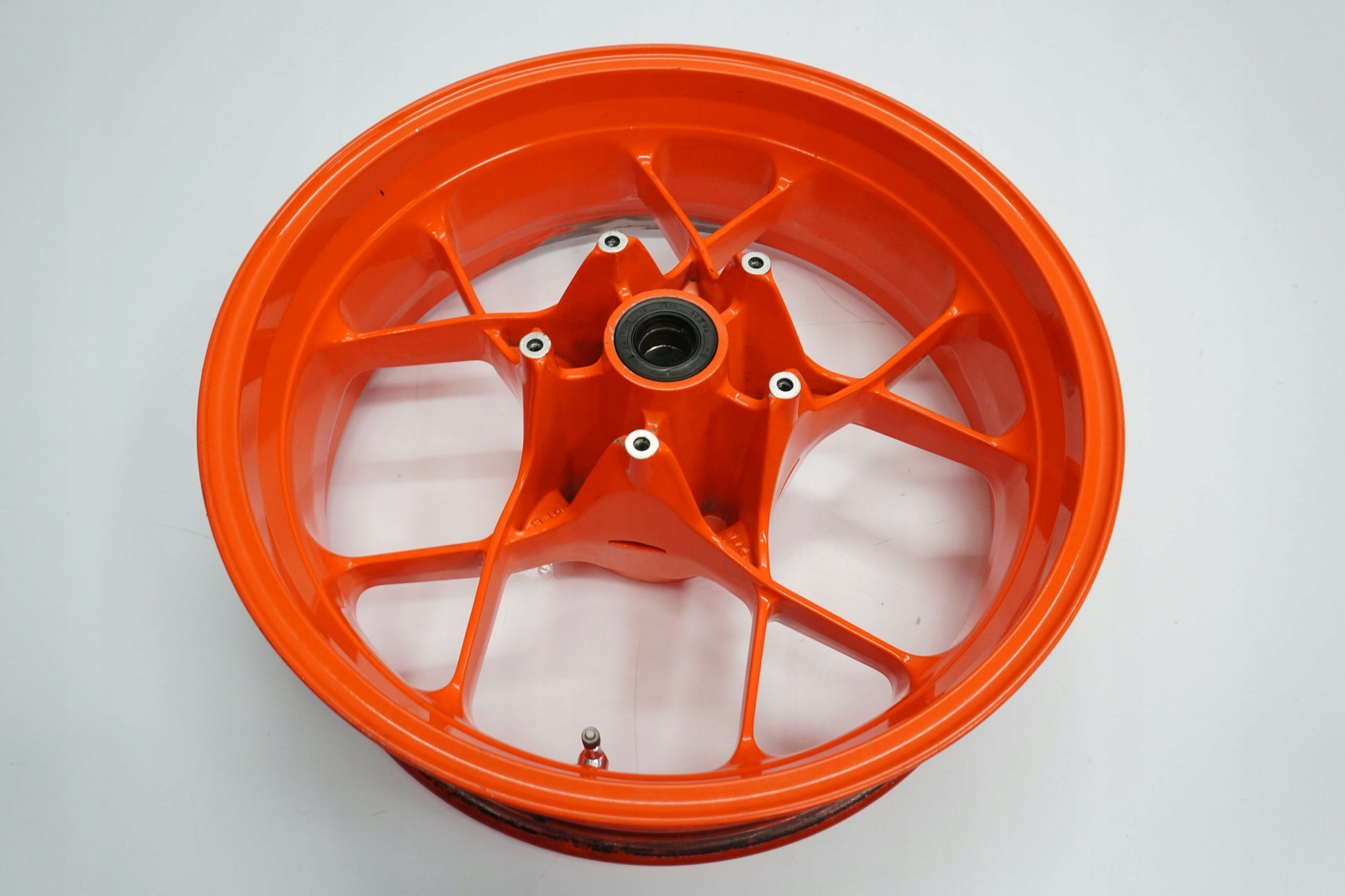KTM 890 DUKE R 20- Felge hinten Wheel Hinterrad 3
