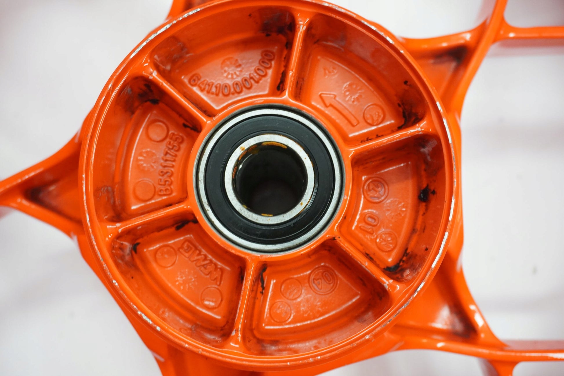 KTM 890 DUKE R 20- Felge hinten Wheel Hinterrad 7