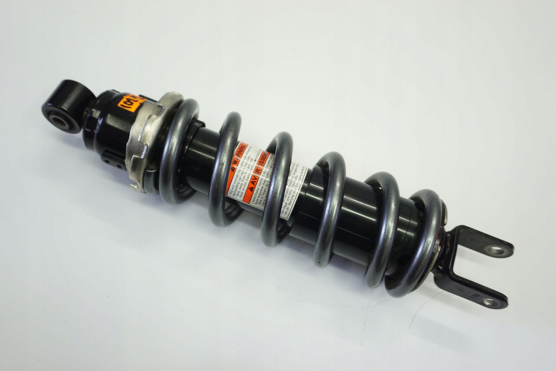 SUZUKI GSR 750 11-16 Stoßdämpfer Federbein shock absorber 5