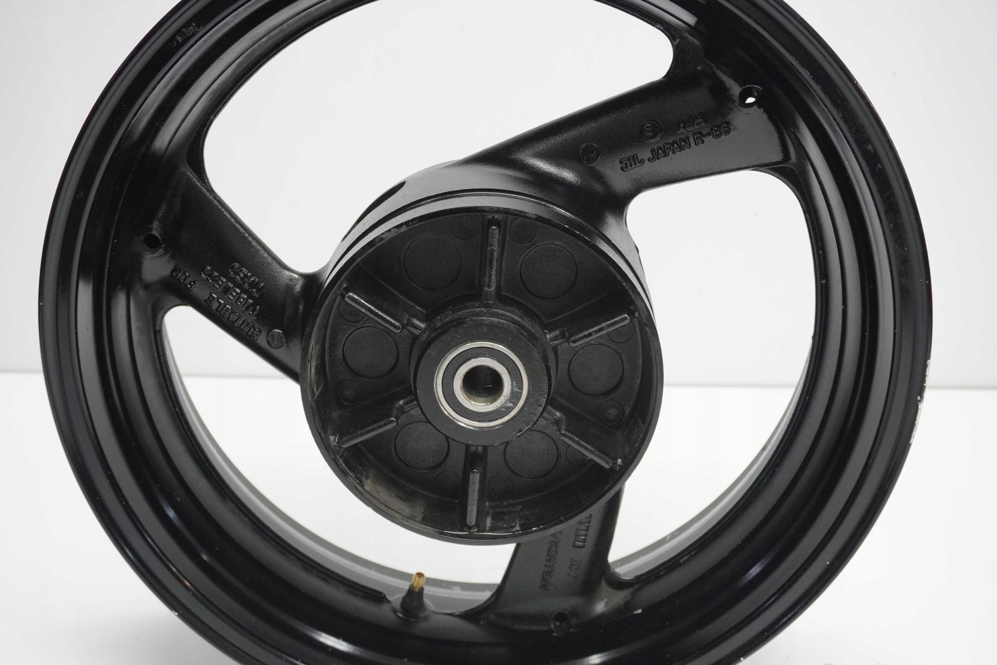 YAMAHA FZS FAZER 600 02-03 Felge hinten Wheel Hinterrad 12