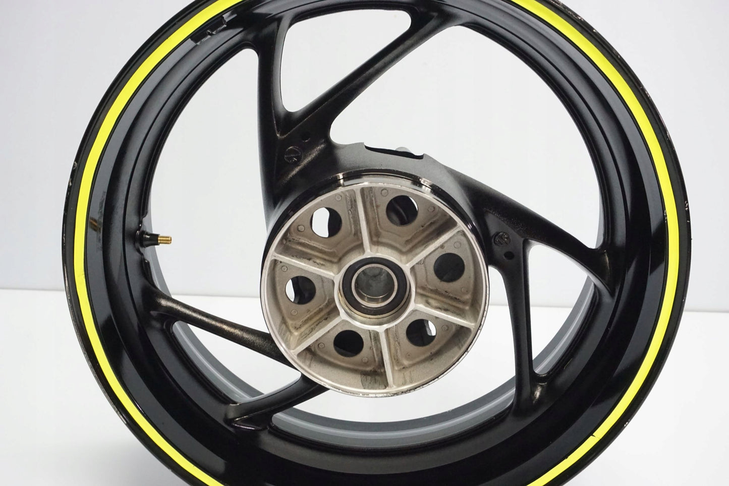 SUZUKI GSX-S 1000 15-20 Felge hinten Wheel Hinterrad 8