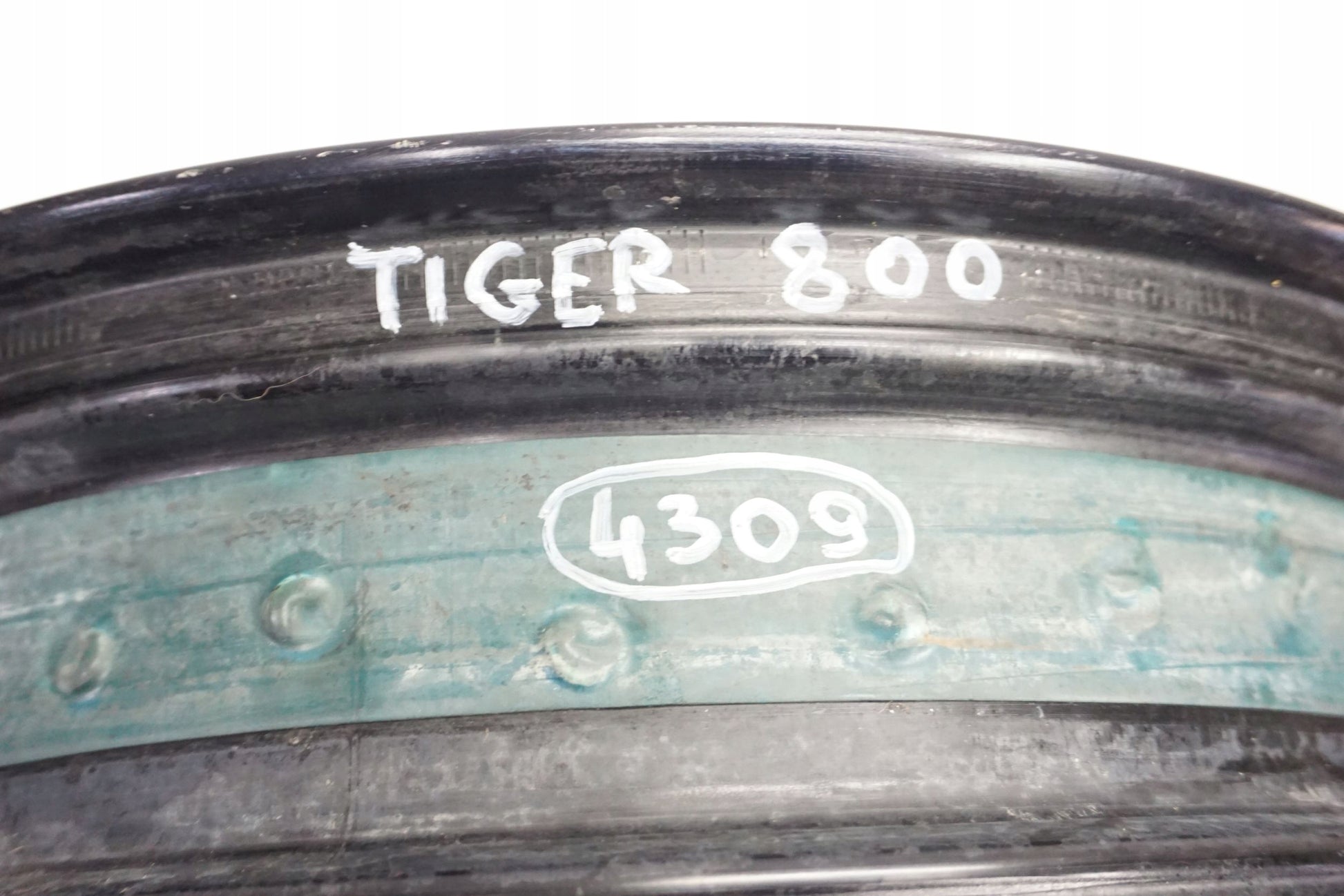 TRIUMPH TIGER 800 XC 10-14 Felge hinten Wheel Hinterrad 7