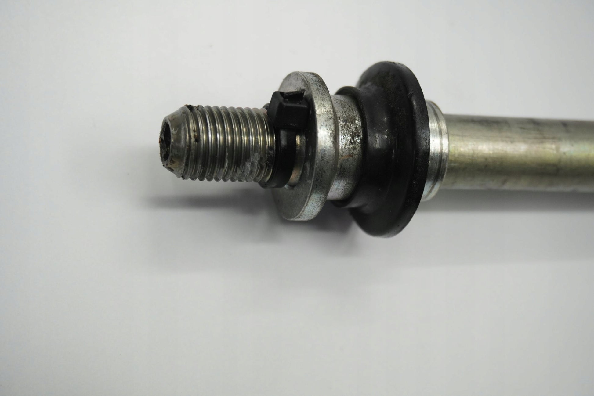 YAMAHA WR 125 R 09-14 Vorderachse Achse vorne Radachse front axle 7