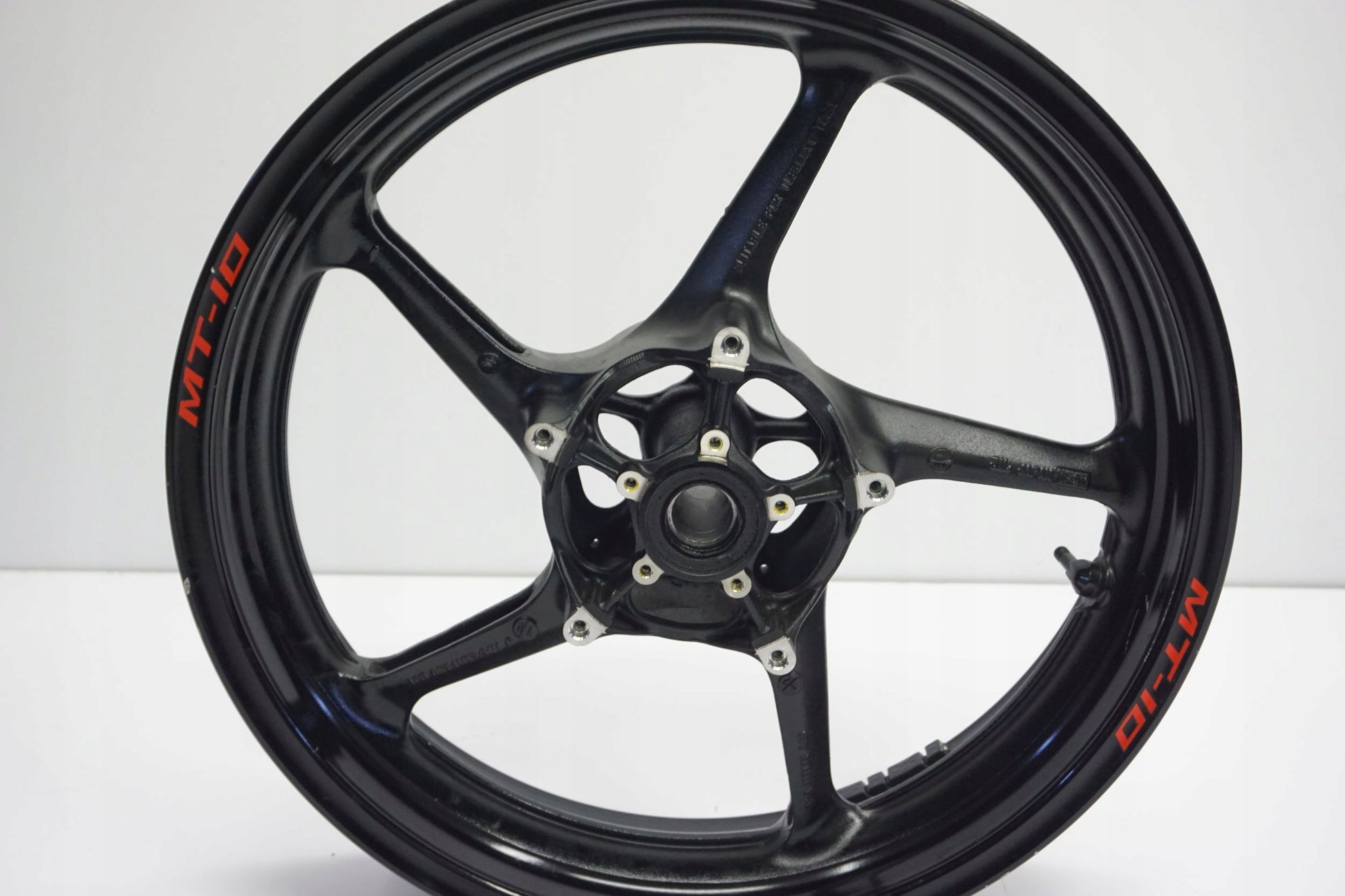 YAMAHA MT-10 16-21 Felge vorne Wheel Vorderrad 10