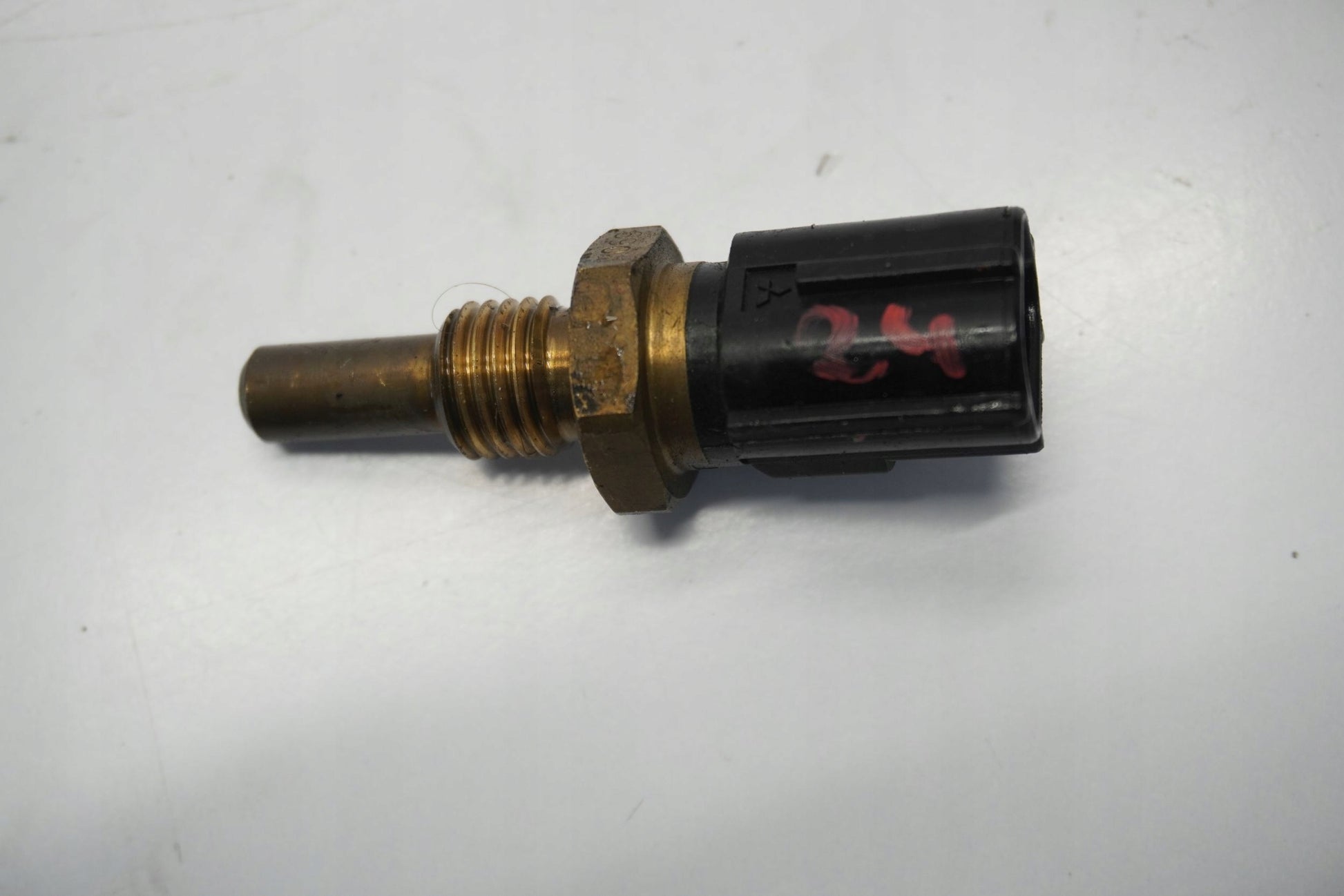 YAMAHA FZ6 FAZER 600 04-09 Temperatursensor Thermostat Temperature sensor 2