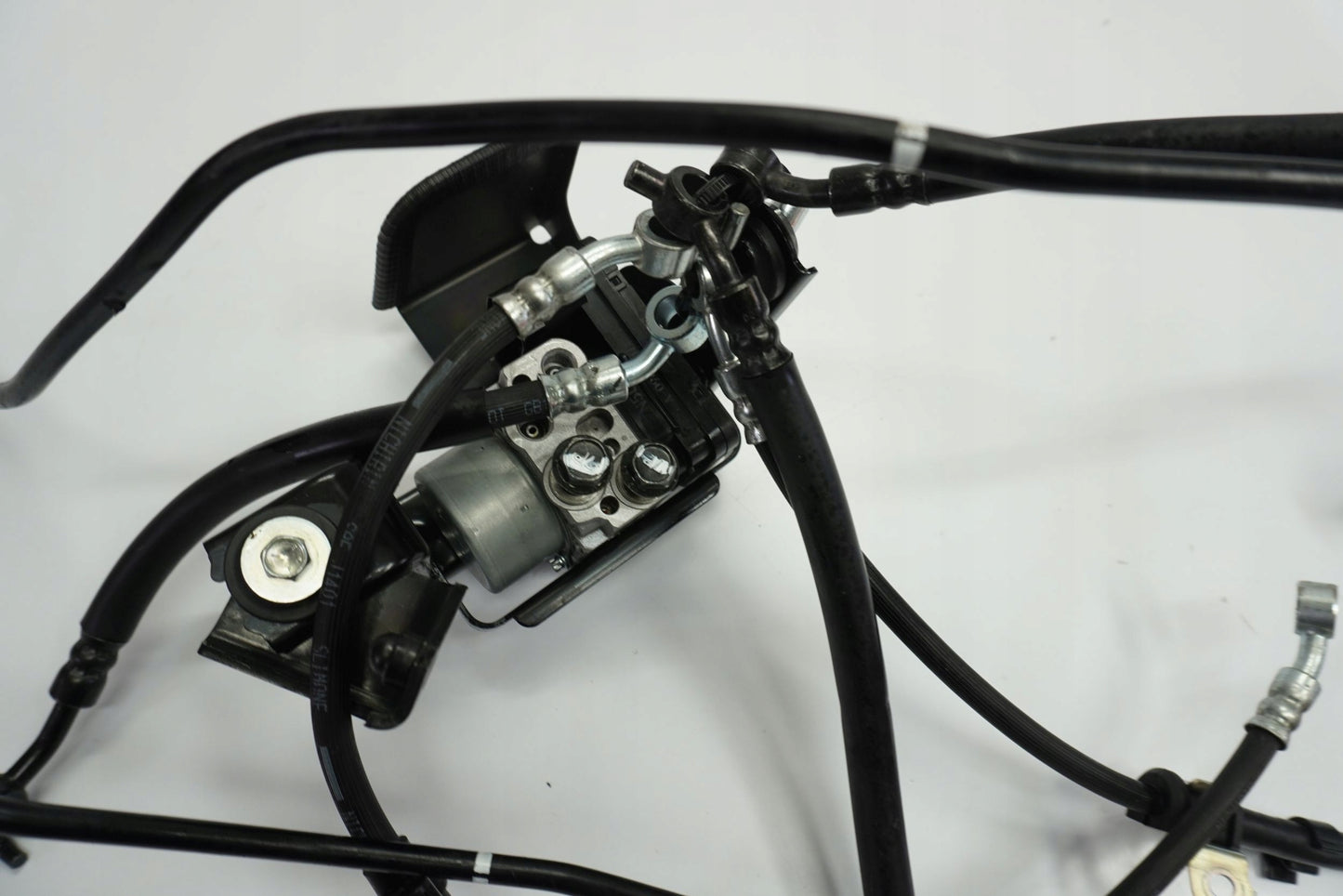 SUZUKI SV 650 X 16- ABS Pumpe Druckmodulator 2