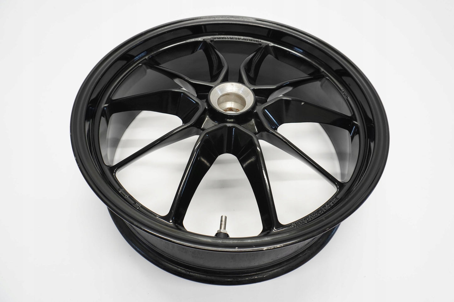 DUCATI HYPERMOTARD 821 13-15 Felge hinten Wheel Hinterrad 6