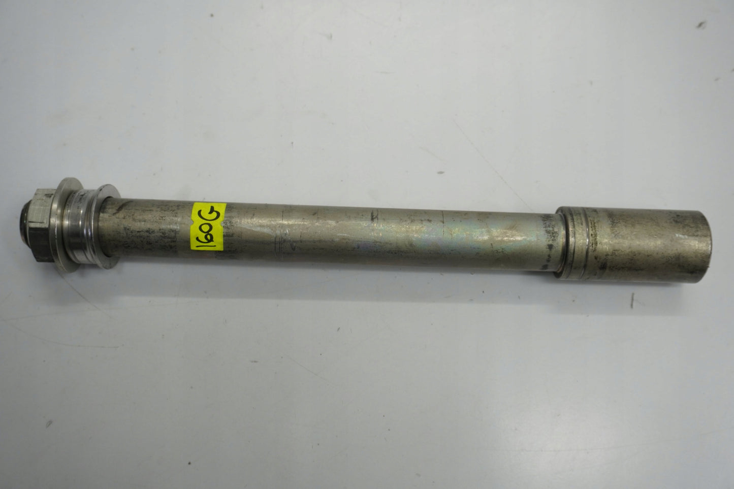 SUZUKI GSX-S 750 17-23 Vorderachse Achse vorne Radachse front axle 4