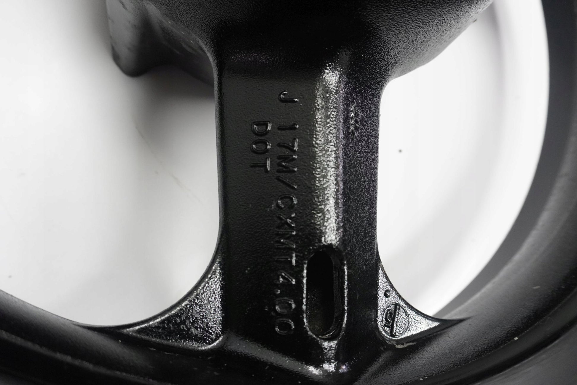 SUZUKI DL 650 V-STROM 04-11 Felge hinten Wheel Hinterrad 6