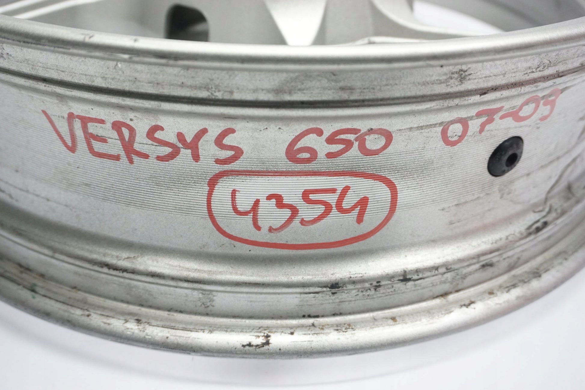 KAWASAKI VERSYS 650 07-09 Felge hinten Wheel Hinterrad 3