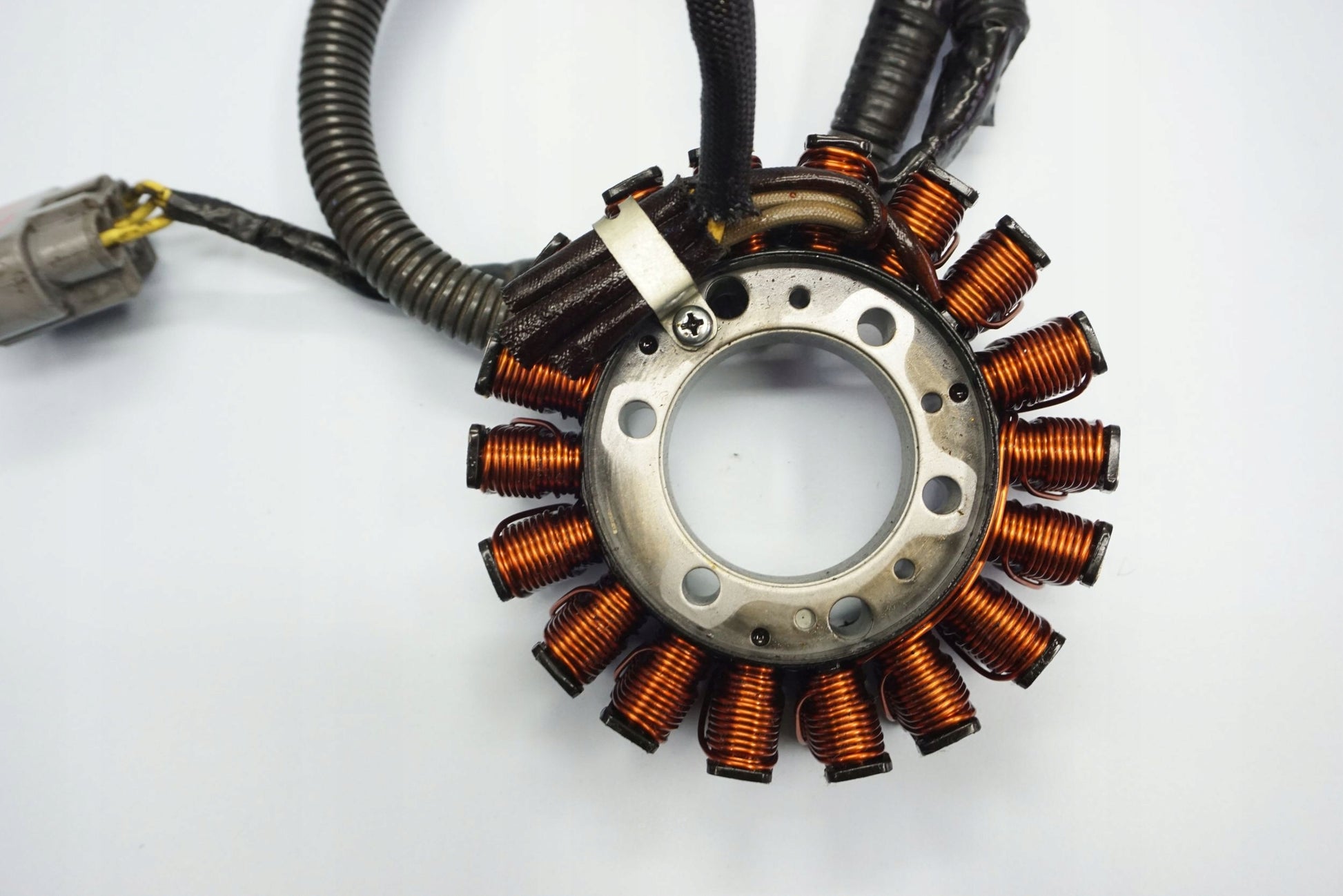 HONDA VFR 800 F 17-19 Lichtmaschine Stator Generator Lima Alternator 4