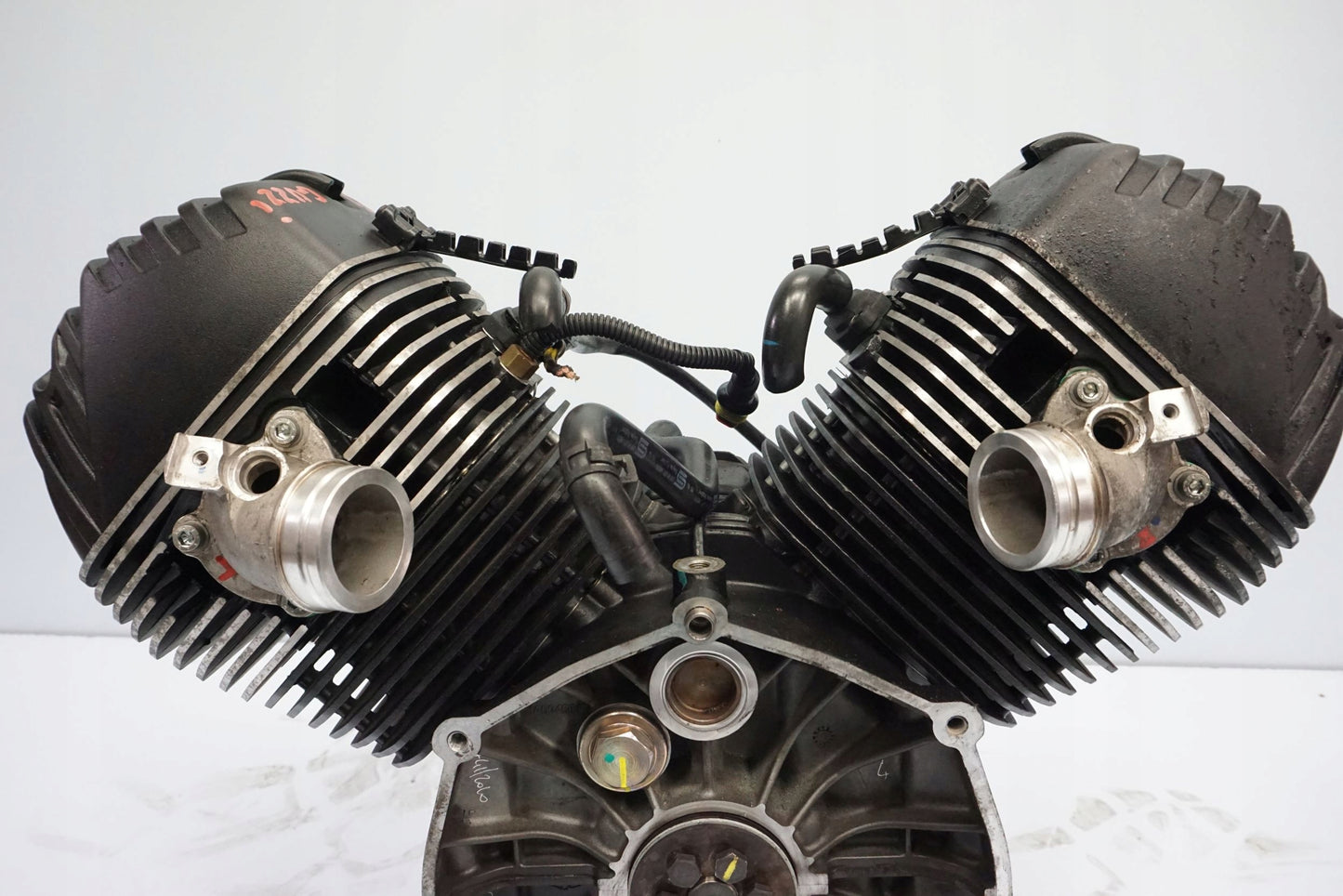 MOTO GUZZI V85 TT 2020 Motor Motorblock Engine 5
