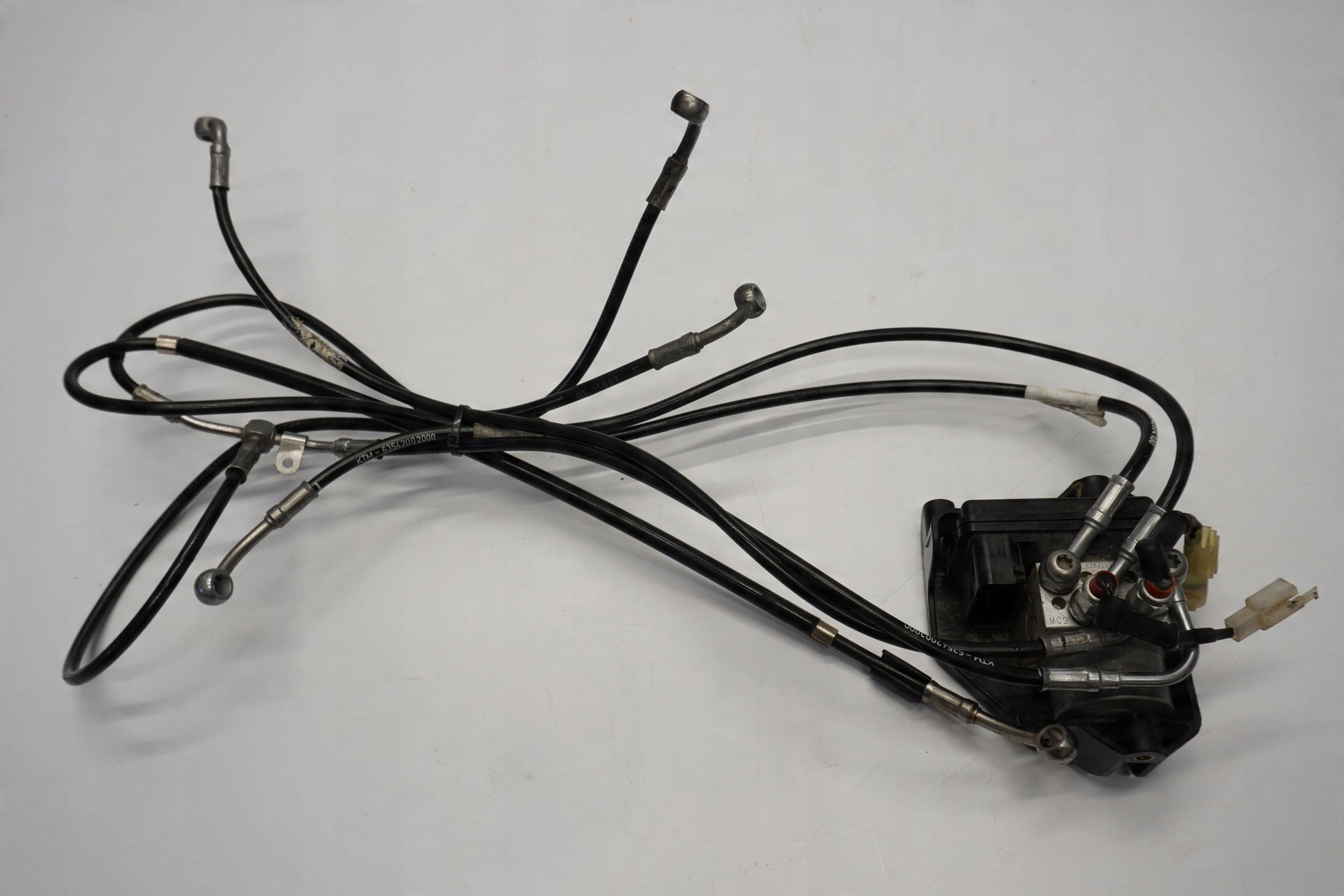 KTM 790 ADVENTURE 19-21 ABS Pumpe Druckmodulator 3