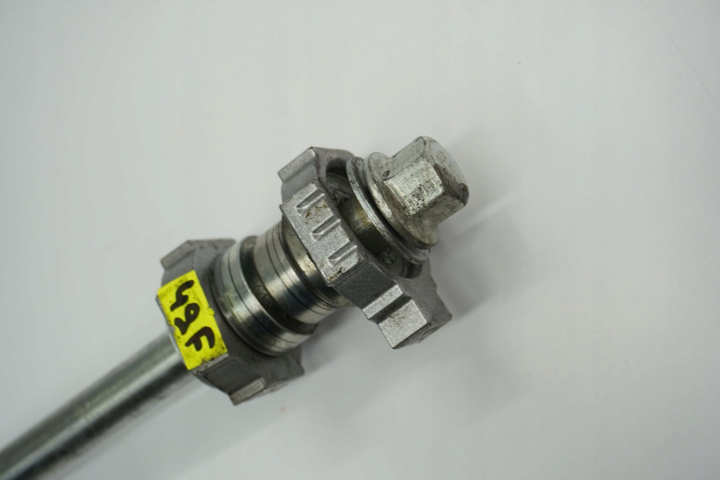 KTM 125 DUKE 17-23 Hinterachse Achse hinten Radachse rear axle 4