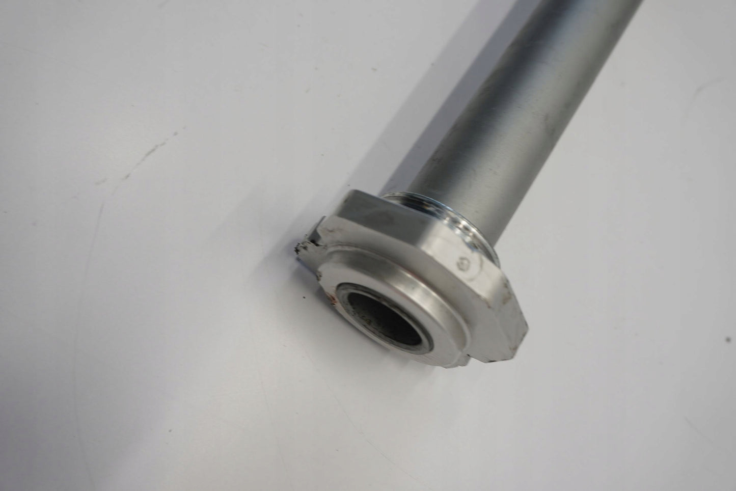 DUCATI MULTISTRADA V2 S 22- Hinterachse Achse hinten Radachse rear axle 4