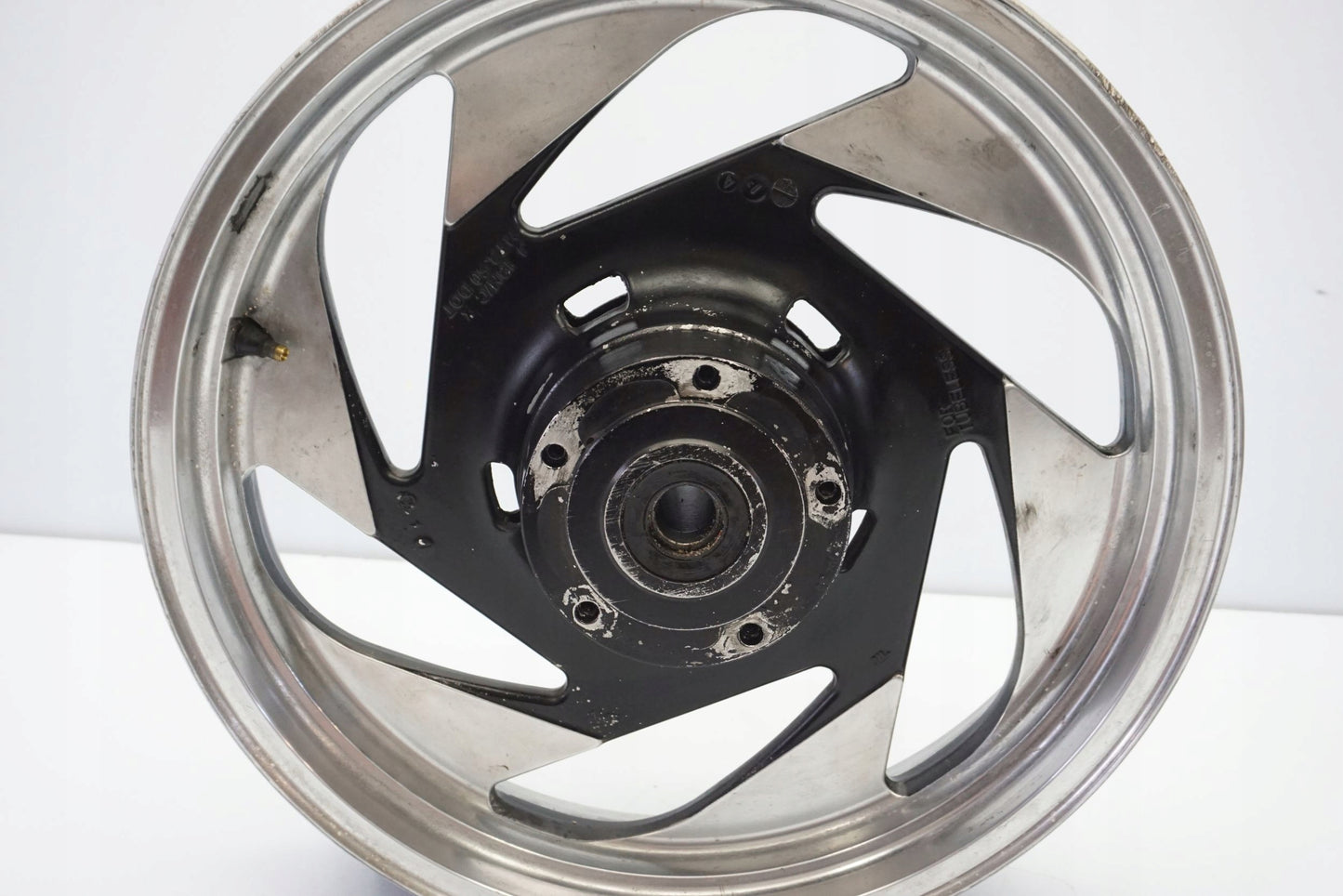 SUZUKI M 1800 R INTRUDER 06- Felge vorne Wheel Vorderrad 10