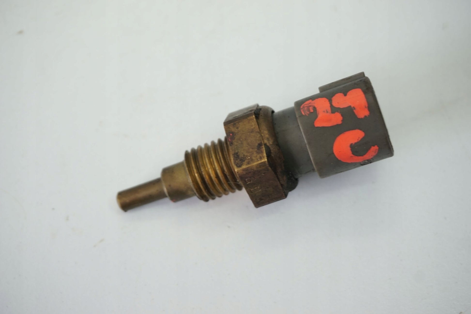 HONDA CBR 600 F PC41 11-14 Temperatursensor Thermostat Temperature sensor 2