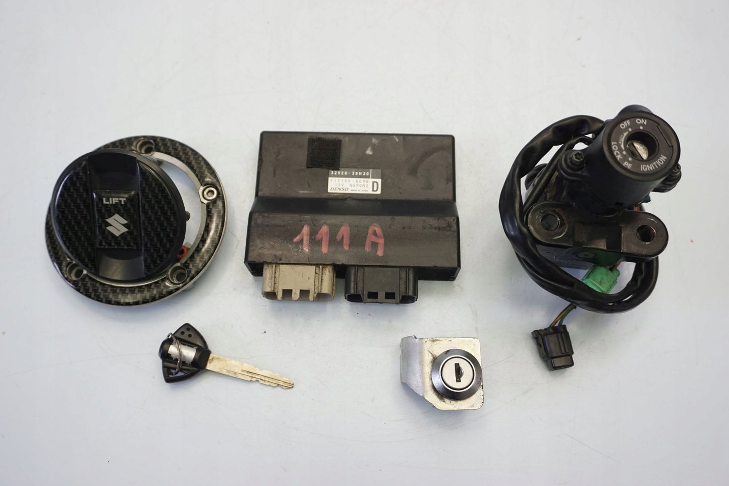 SUZUKI GSX-R 600 750 K8 K9 L0 Schlosssatz Zündschloss Lock Set